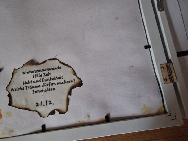 Elfchen mit Impulsen für den Monat auf der Rückseite Elfchen mit Impulsen für den Monat auf der Rückseite